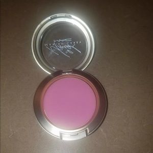New Mariah Carey discontinued blush